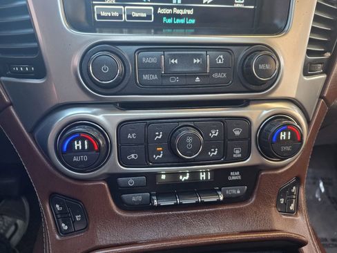 Used 2015 Chevrolet Suburban LTZ AWD/4WD image 30