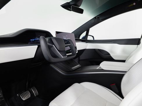 Used 2023 Tesla Model X Plaid AWD/4WD image 14