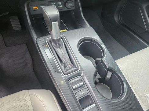 Used 2024 Honda Civic Touring image 19
