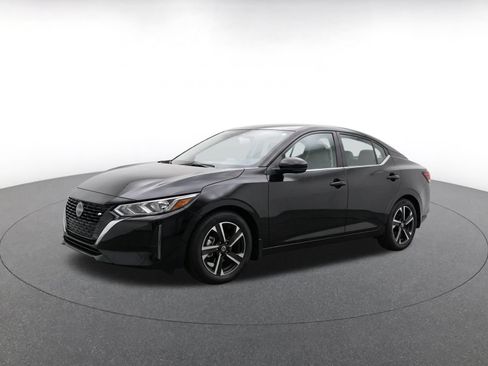 Used 2025 Nissan Sentra SV FWD image 3