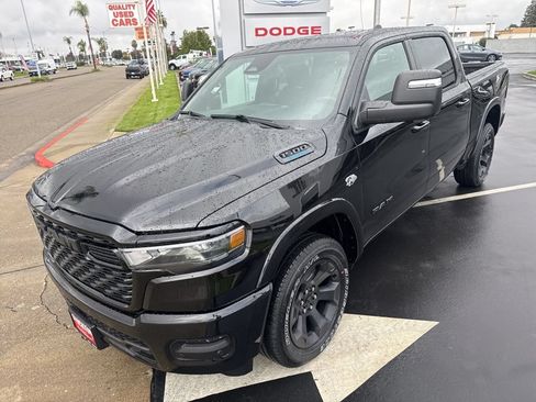 New 2026 RAM 1500 4x4 Crew Cab image 11