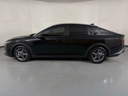 New 2026 Kia K4 FWD image 5