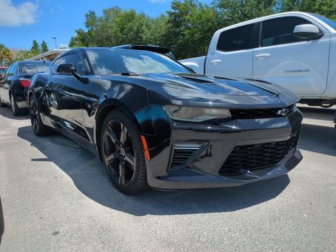 Used 2017 Chevrolet Camaro SS image 1