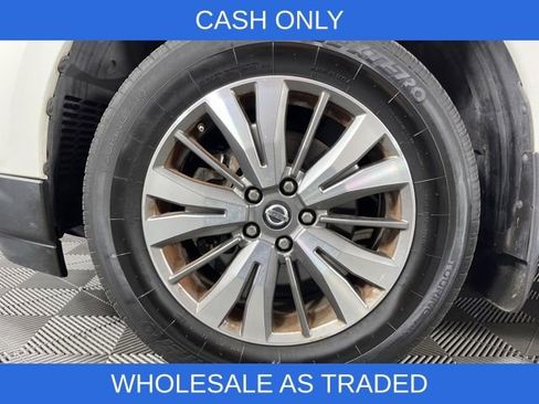 Used 2017 Nissan Pathfinder S image 10