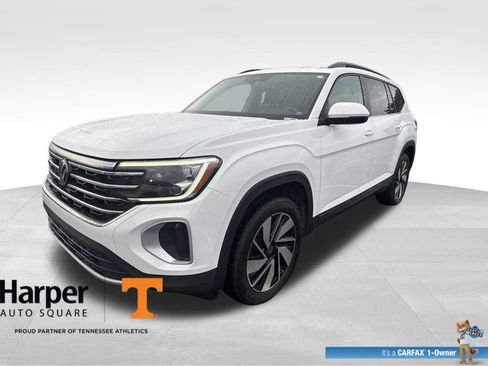 Used 2024 Volkswagen Atlas SE FWD image 1
