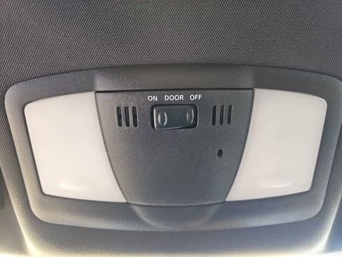 Used 2017 Nissan 370Z w/ Sport Package image 30