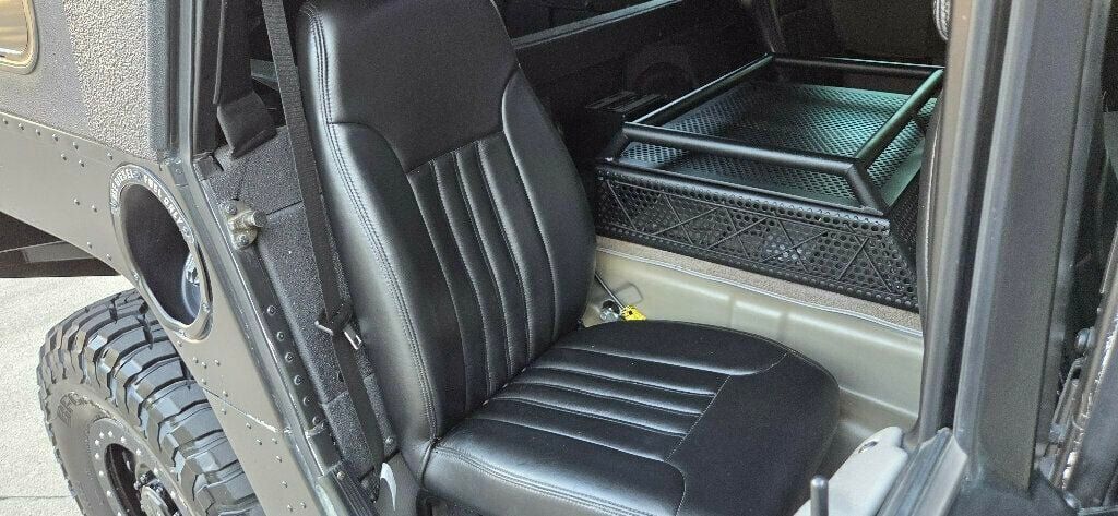 Used 1998 HUMMER H1 4-Door Open Top AWD/4WD image 23