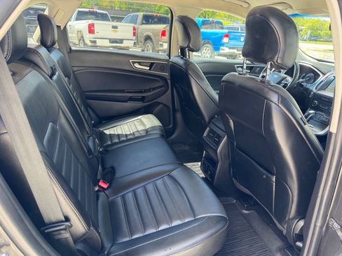 Used 2018 Ford Edge SEL w/ Equipment Group 201A AWD/4WD image 13