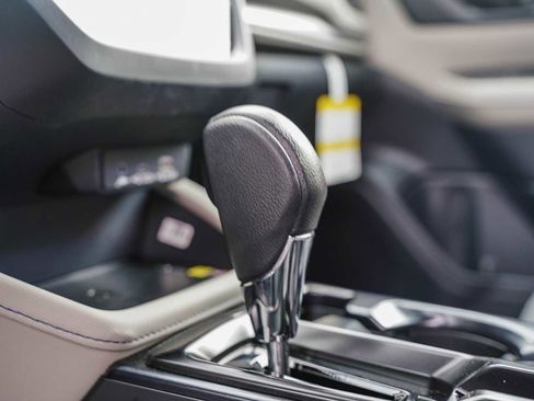 New 2026 Subaru Forester Premium image 24