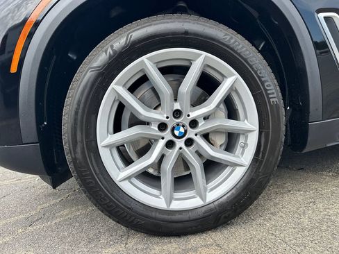 Used 2023 BMW X5 xDrive40i w/ Premium Package AWD/4WD image 12