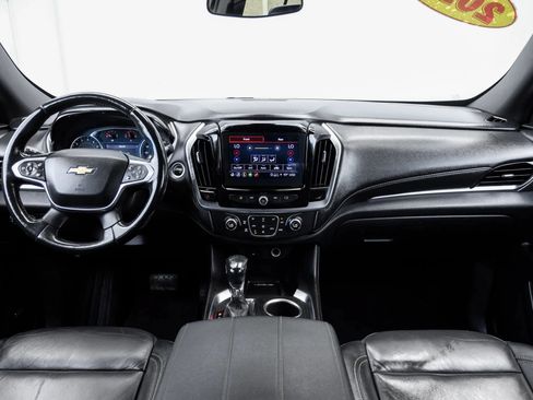 Used 2022 Chevrolet Traverse LT FWD image 20