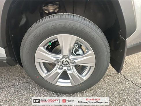 New 2025 Toyota RAV4 XLE image 19