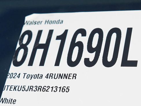 Used 2024 Toyota 4Runner Limited AWD/4WD image 32