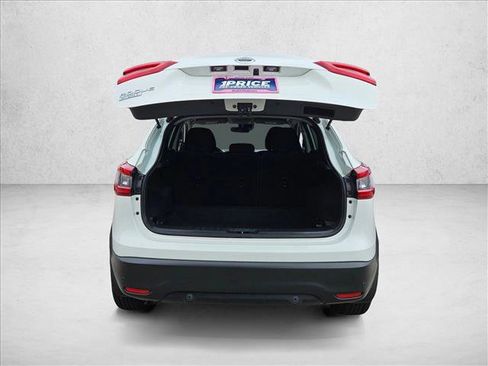 Used 2020 Nissan Rogue Sport S w/ Appearance Package FWD image 6