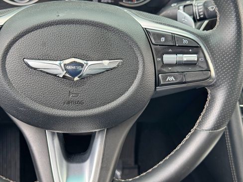 Used 2022 Genesis G70 2.0T image 21