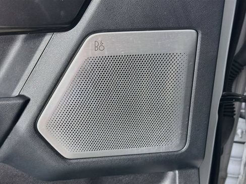 Used 2021 Ford F150 Lariat w/ Equipment Group 502A High AWD/4WD image 23