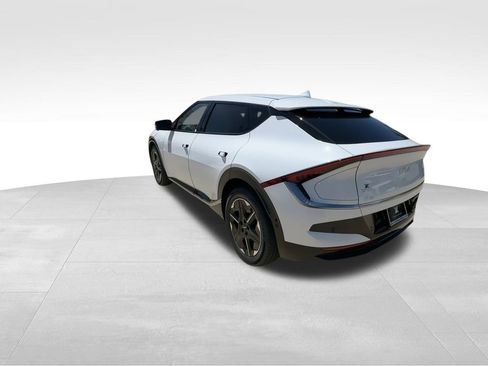 New 2025 Kia EV6 Wind image 7