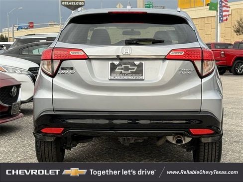 Used 2019 Honda HR-V Sport image 7