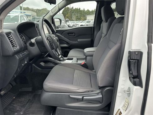 Used 2022 Nissan Frontier S image 4