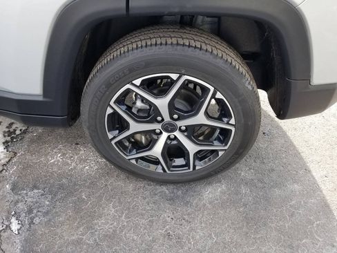 Certified 2025 Jeep Compass Limited AWD/4WD image 4