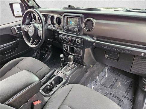 Used 2018 Jeep Wrangler Unlimited Sport AWD/4WD image 26