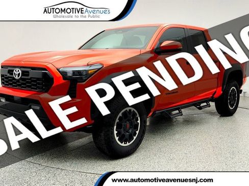 Used 2024 Toyota Tacoma TRD Off-Road w/ TRD Off Road Upgrade Package AWD/4WD image 1