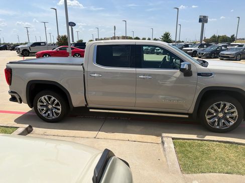Used 2026 GMC Sierra 1500 Denali w/ Denali Reserve Package AWD/4WD image 14
