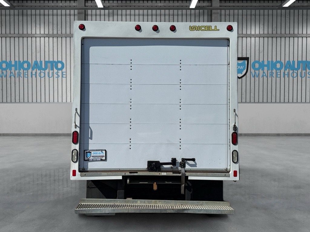 Used 2019 Chevrolet Express 3500 Extended w/ Driver Convenience Package RWD image 6
