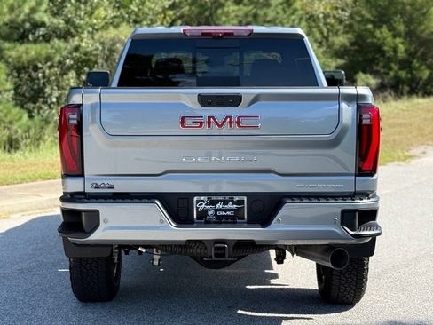Certified 2026 GMC Sierra 2500 Denali w/ Denali Reserve Package AWD/4WD image 14