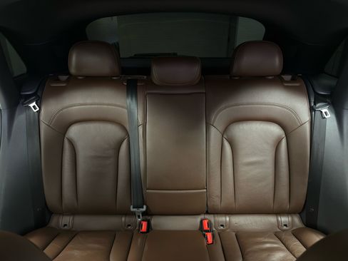 Used 2017 Audi Q3 2.0T Prestige w/ Prestige Package image 33