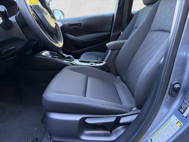 Used 2025 Toyota Corolla LE FWD image 14