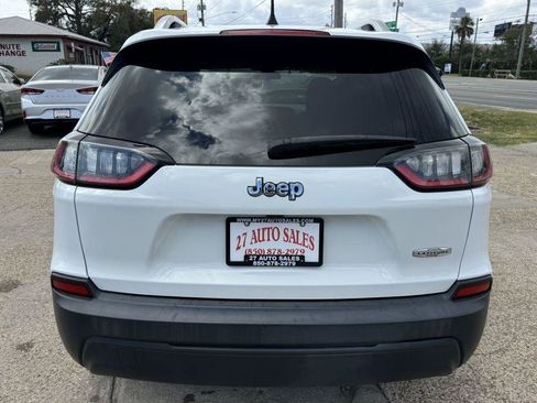 Used 2019 Jeep Cherokee Latitude w/ Popular Appearance Group image 6