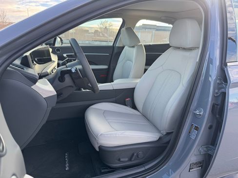 New 2025 Hyundai Sonata Limited image 14