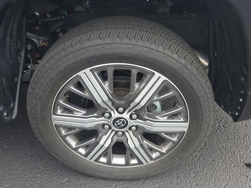 Used 2022 Toyota Tundra Capstone AWD/4WD image 10