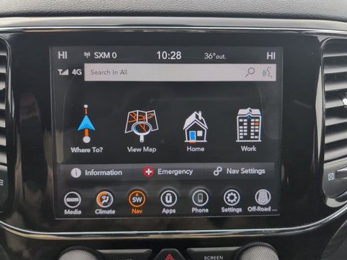 Used 2020 Jeep Grand Cherokee Laredo w/ 18" Wheel & 8.4" Radio Group image 35