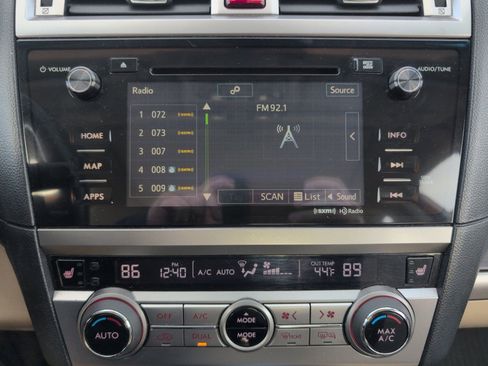 Used 2017 Subaru Legacy 2.5i Limited image 13