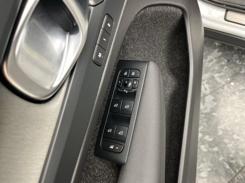 Used 2023 Volvo XC40 B5 Ultimate w/ Protection Package Premier AWD/4WD image 8