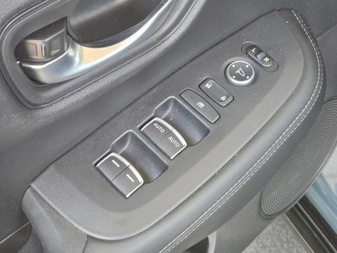 Used 2024 Honda HR-V EX-L image 16