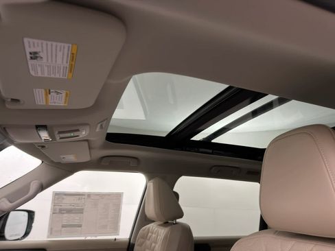 New 2026 Nissan Armada Platinum image 15