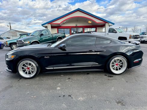 Used 2017 Ford Mustang GT Premium w/ Equipment Group 401A image 2
