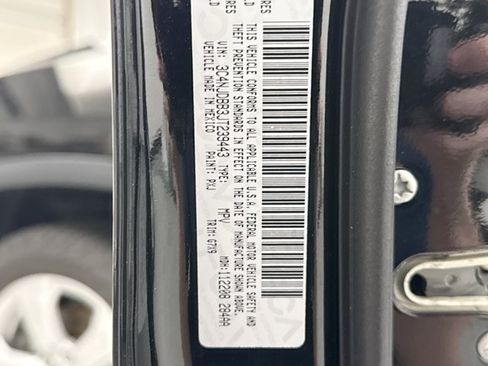 Used 2018 Jeep Compass Latitude w/ Cold Weather Group AWD/4WD image 20