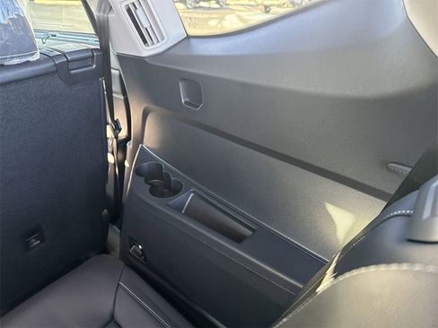 New 2026 Volkswagen Atlas SE image 31