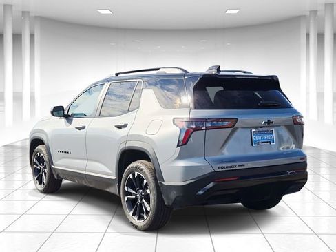 Used 2025 Chevrolet Equinox RS image 3