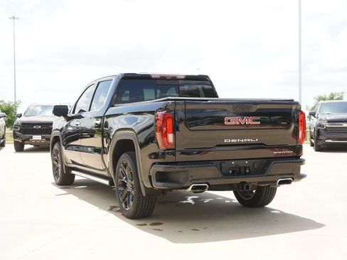 Used 2021 GMC Sierra 1500 Denali w/ Denali Ultimate Package AWD/4WD image 7