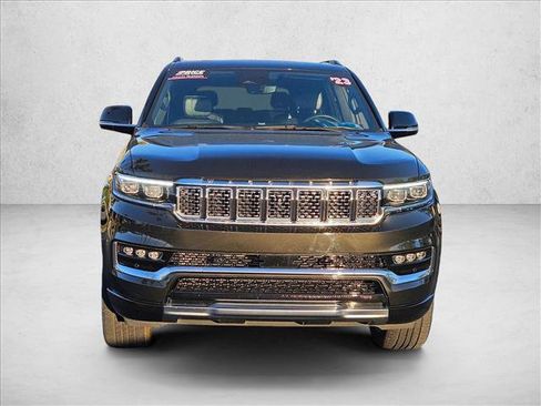 Used 2023 Jeep Grand Wagoneer 4WD image 2