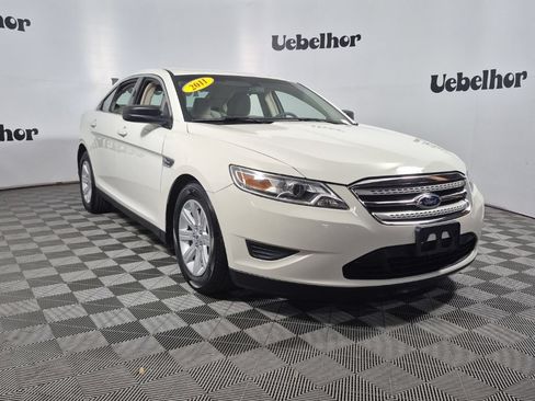 Used 2011 Ford Taurus SE FWD image 1