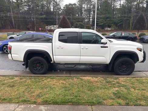 Used 2019 Toyota Tacoma TRD Pro image 5