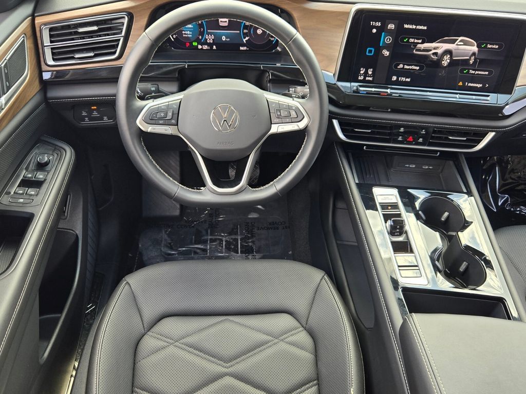 Certified 2026 Volkswagen Atlas SE FWD image 14