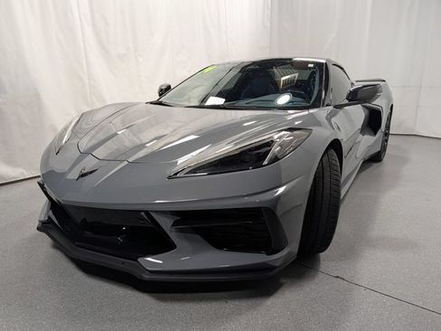 Used 2024 Chevrolet Corvette Stingray Premium Conv w/ Z51 Performance Package RWD image 6