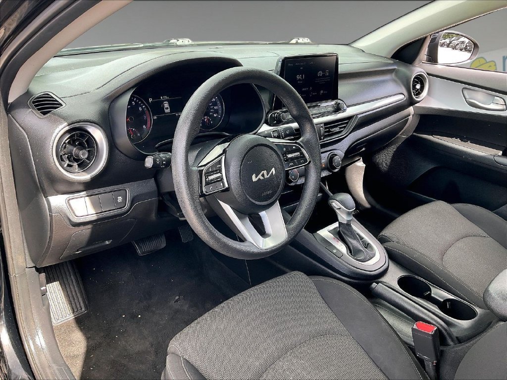Certified 2024 Kia Forte LXS FWD image 8